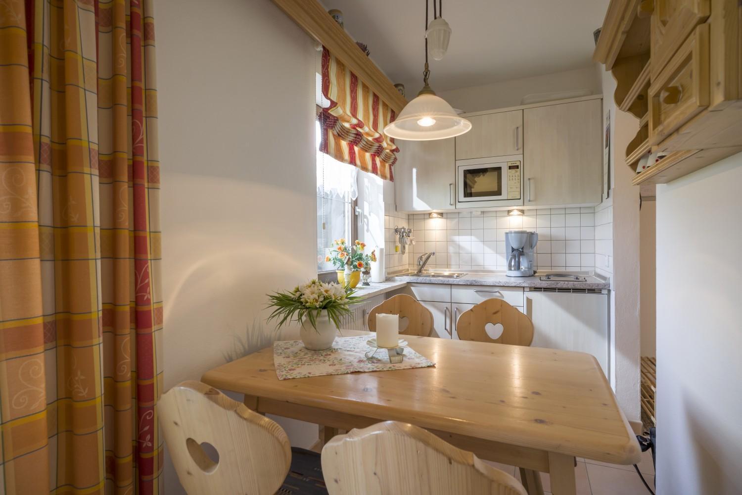 3 Sterne Komfortable Ferienwohnung Mit Einem Traum Blick Zu Den Bergen Sauna Spielzimmer Kueche Garage 27 Oberaudorf Luaran gambar